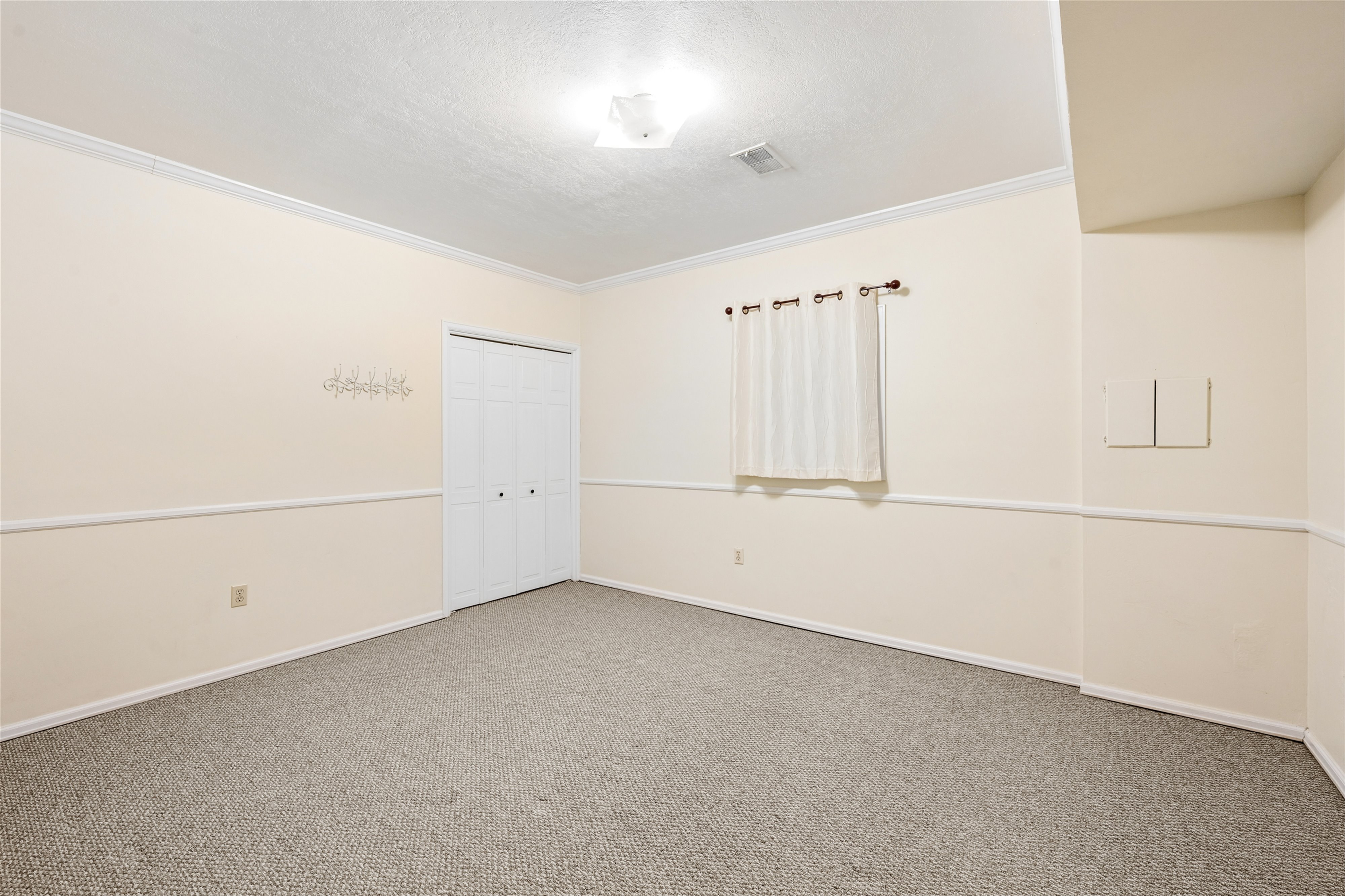  619 Crawford Cir, Longmont, CO, 80504 - 物件實景