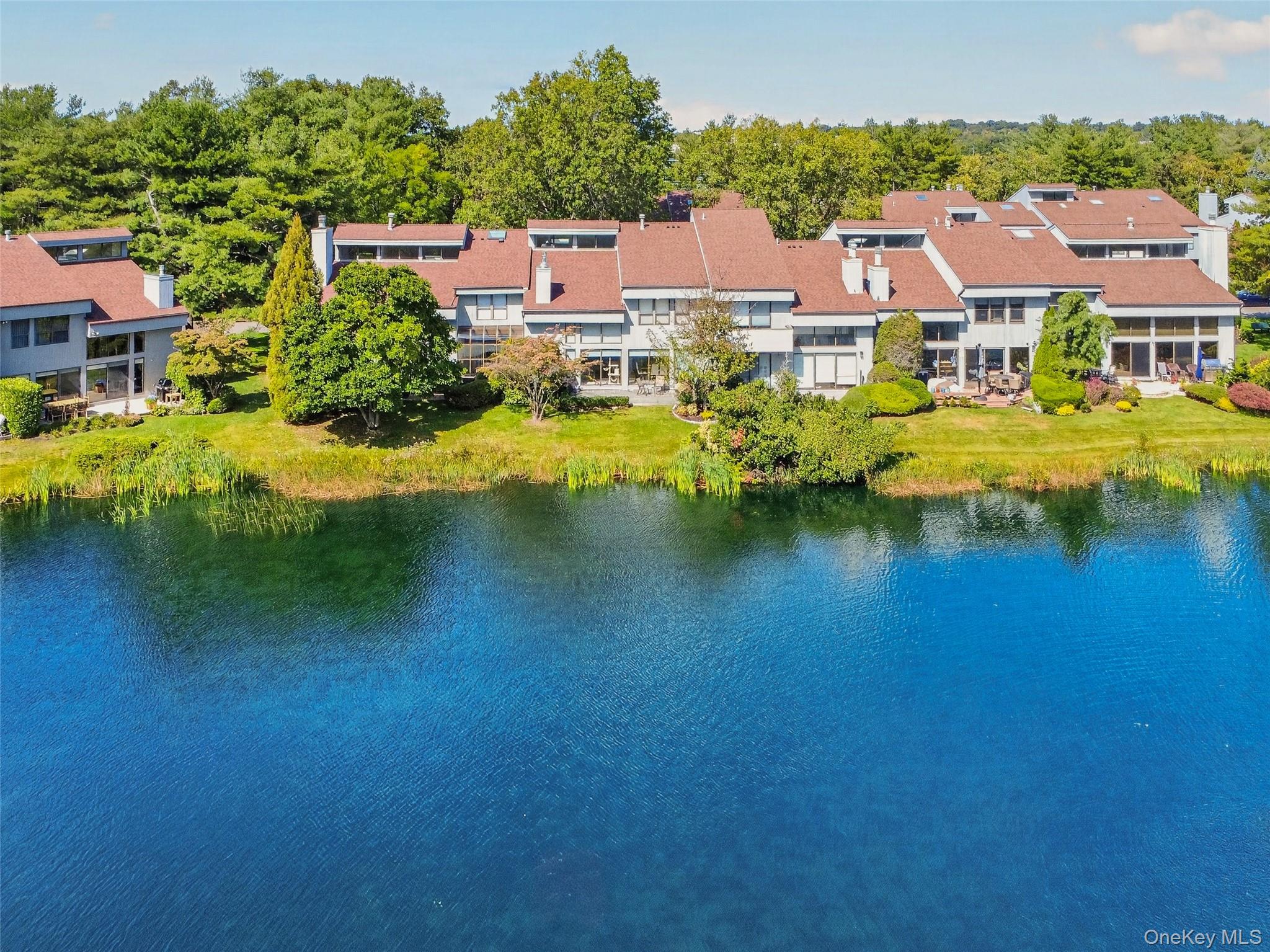  93 Eagle Chase, Woodbury, NY, 11797 - 物件實景