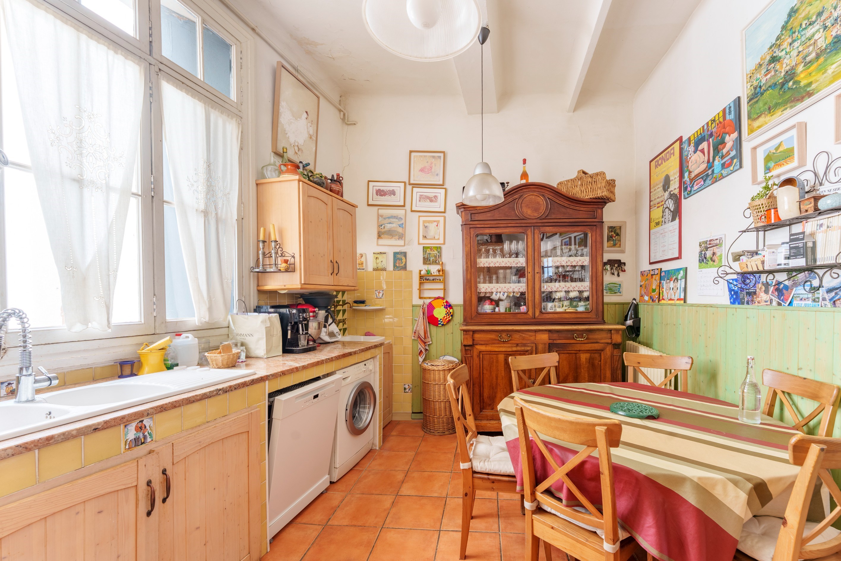  Exceptional 3 Bedroomm Apartment with a Private Terrace in the Heart of Montpel… - 物件實景