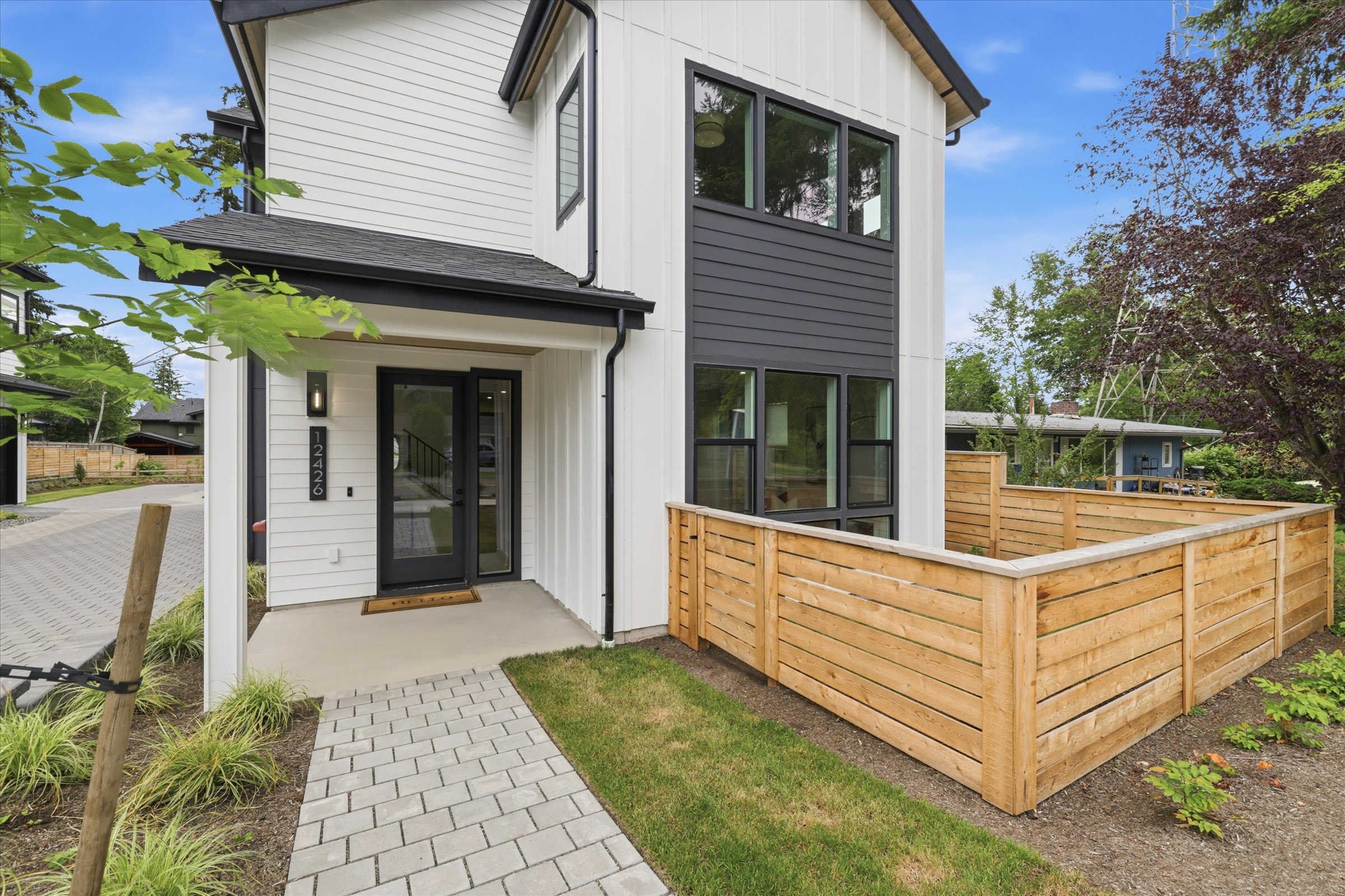  12426 NE 90th St, Kirkland, WA 98033 - 物件實景