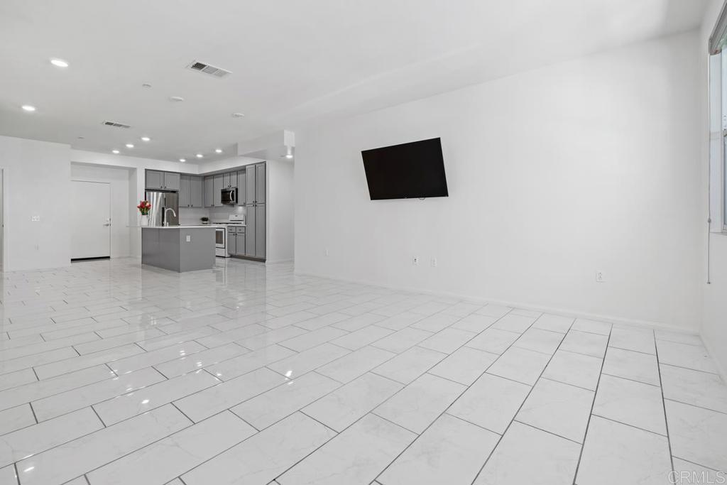 Chula Vista, California, 91915, United States, 4 Bedrooms Bedrooms, ,4 BathroomsBathrooms,Residential,For Sale,1927490