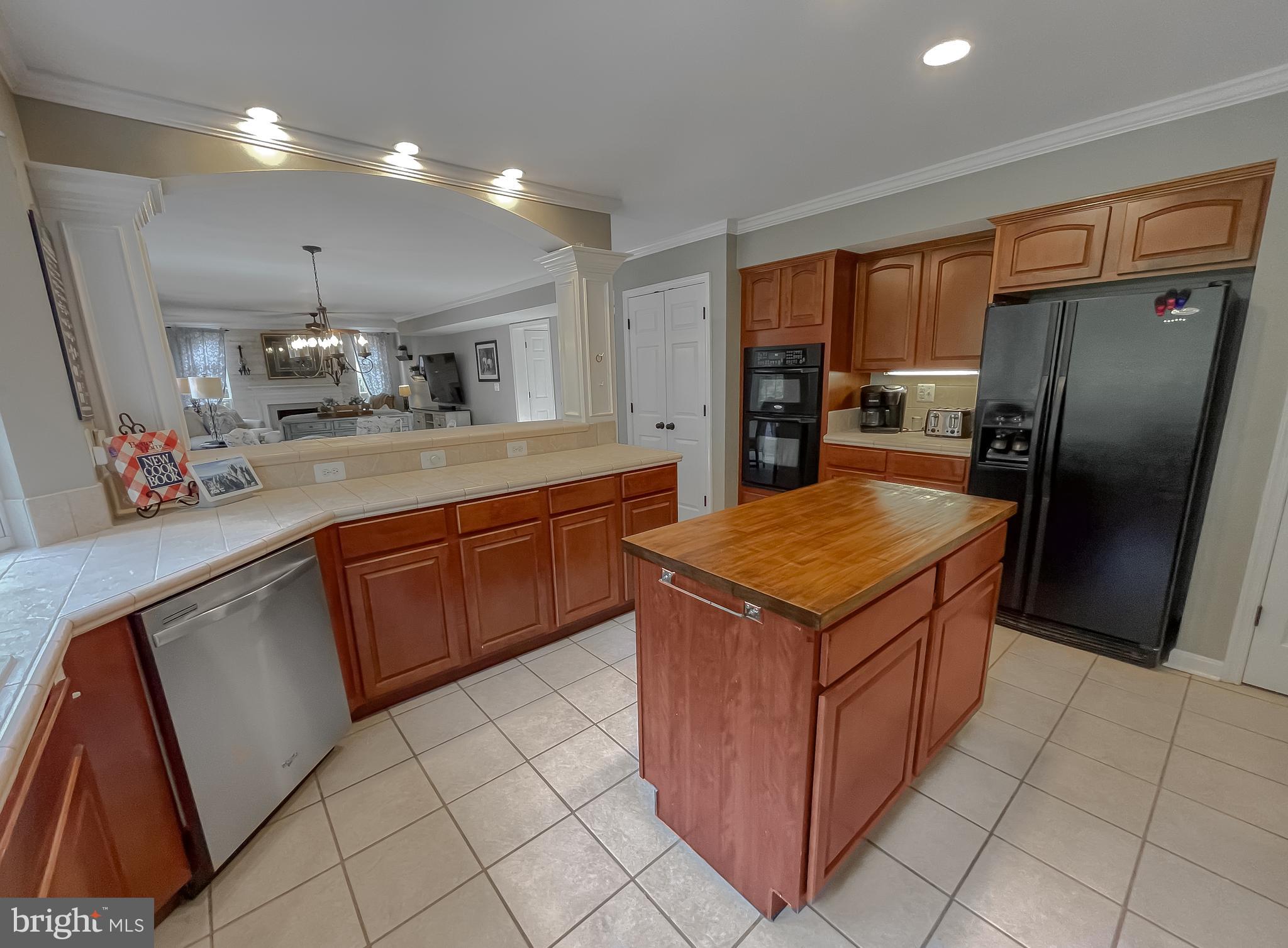 Callaway, Maryland, 20620, United States, 6 Bedrooms Bedrooms, ,5 BathroomsBathrooms,Residential,For Sale,1943056