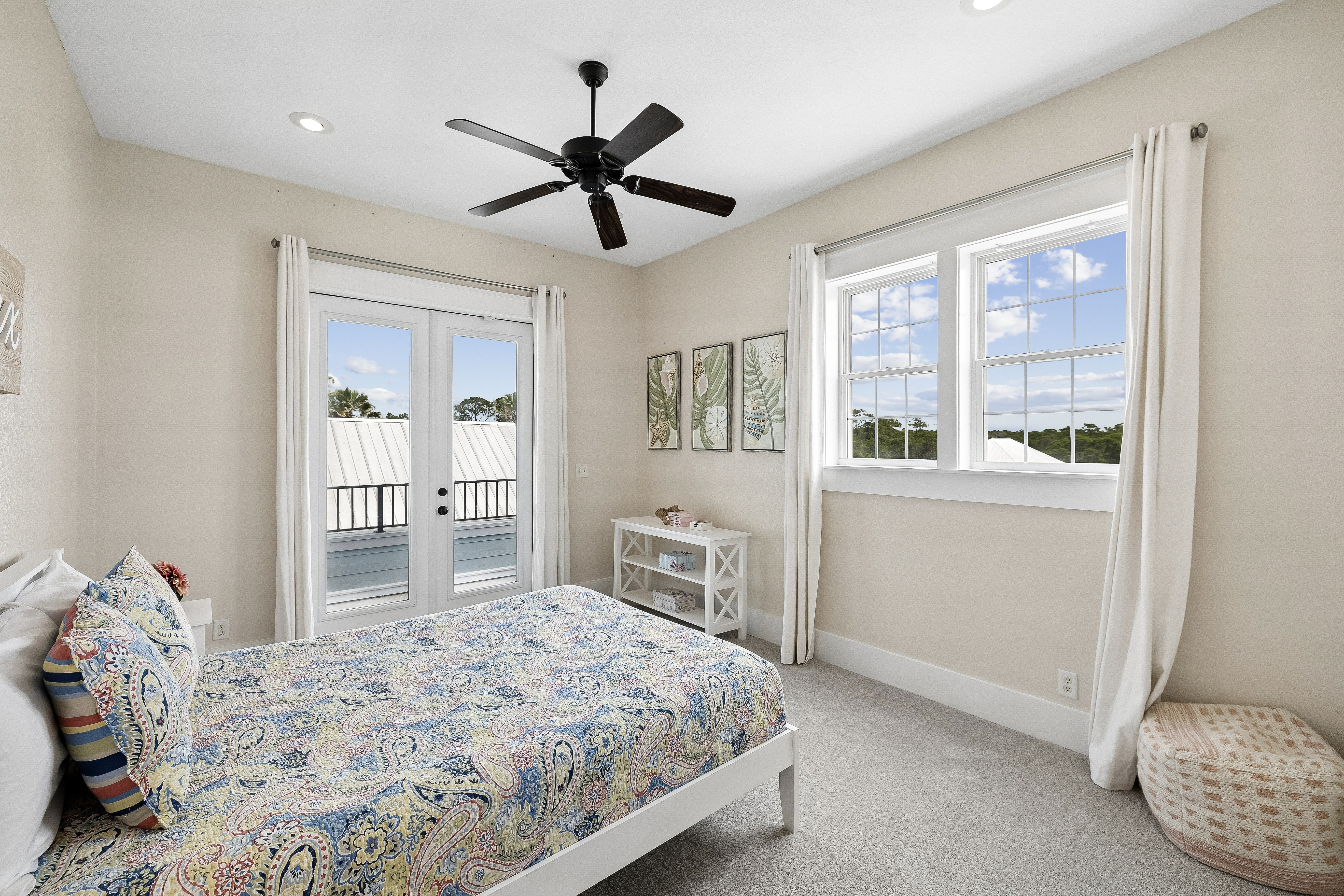  Four Floors Of Coastal Elegance At This Turnkey Beach Home - 物件實景