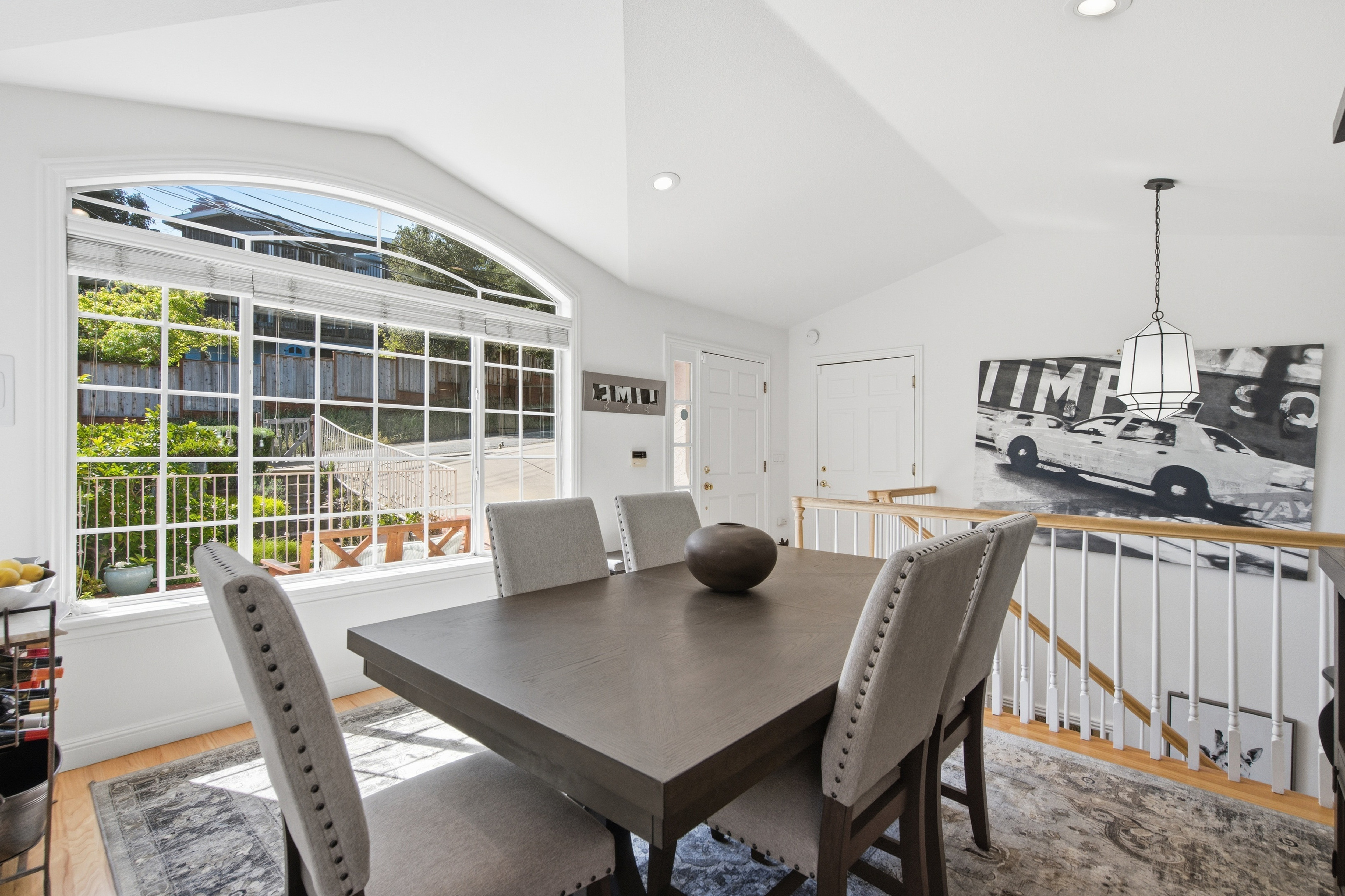  Prime Belmont Hills Home with Bay Views - 物件實景