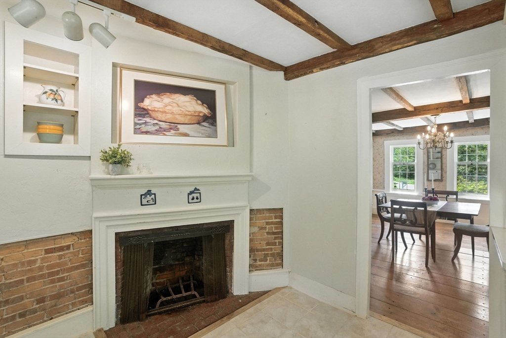 Bolton, Massachusetts, 01740, United States, 4 Bedrooms Bedrooms, ,4 BathroomsBathrooms,Residential,For Sale,1866522
