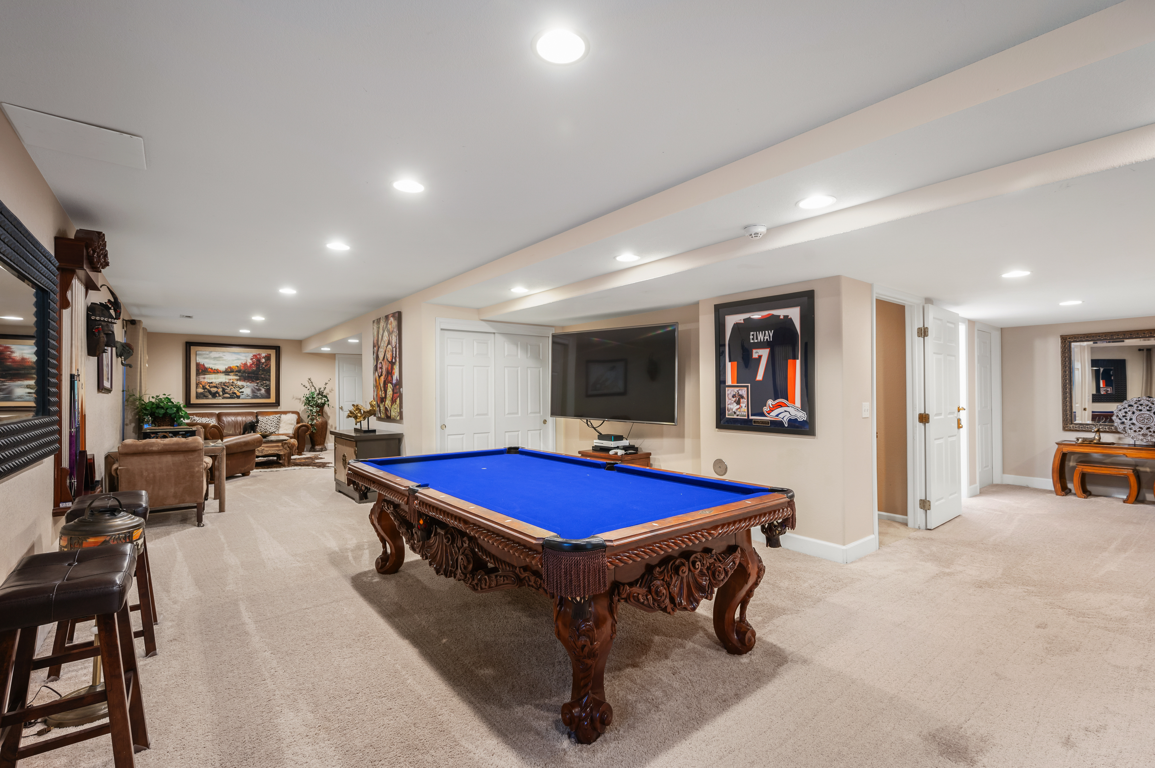  Luxury And Elegance Greet You At Every Turn In This Beautiful Home - 物件實景