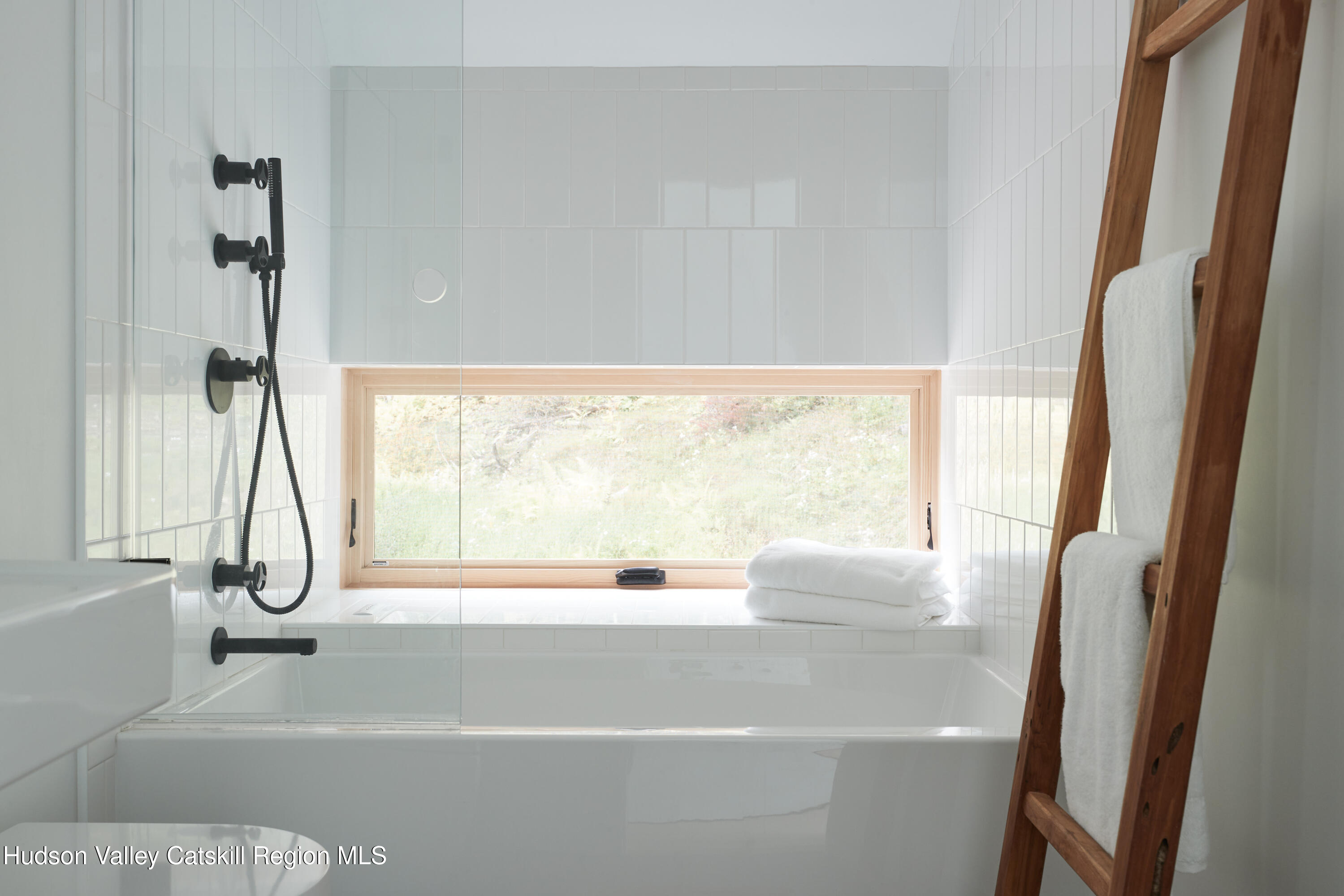 Woodstock, New York, 12498, United States, 3 Bedrooms Bedrooms, ,2 BathroomsBathrooms,Residential,For Sale,1850137