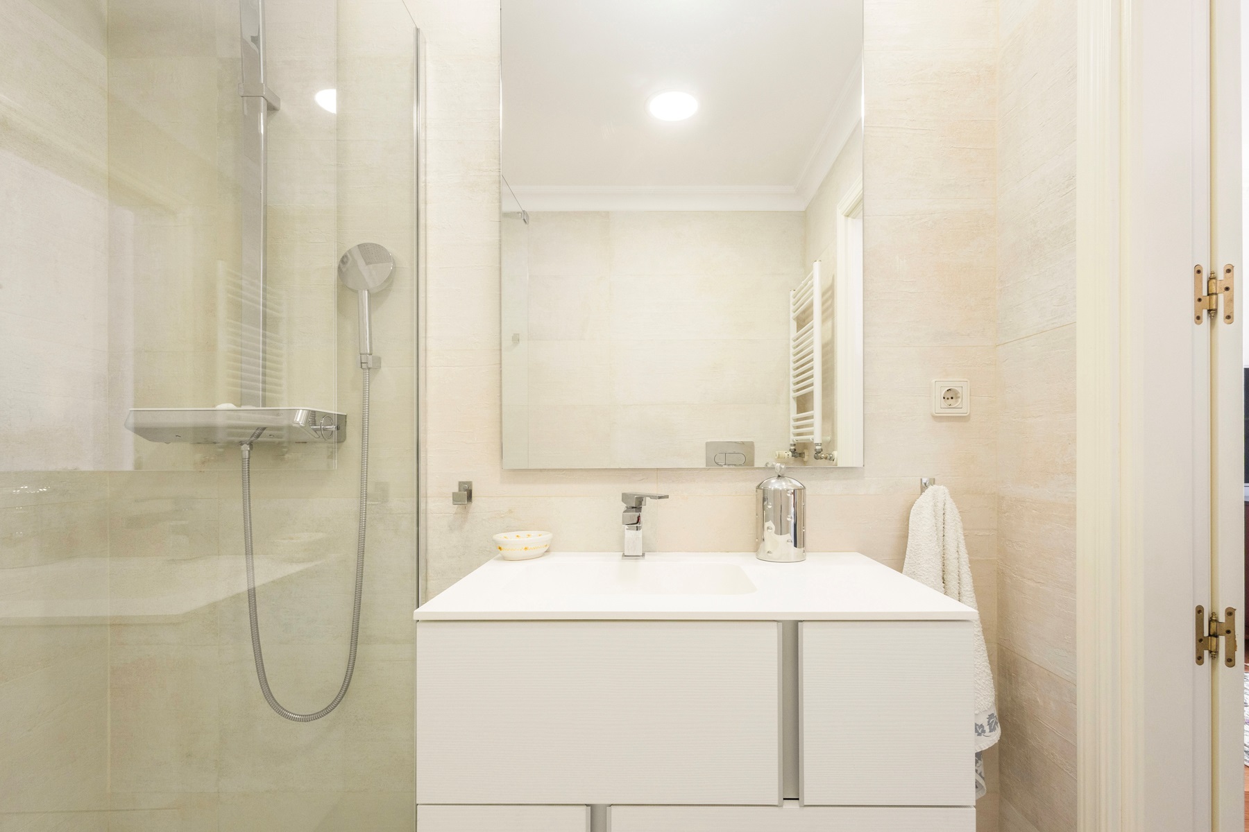  Flat, 2 bedrooms, for Sale - 物件實景