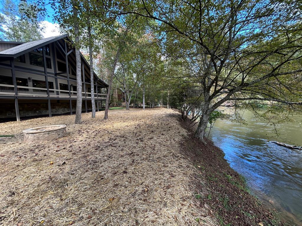 Mineral Bluff, Georgia, 30559, United States, 4 Bedrooms Bedrooms, ,5 BathroomsBathrooms,Residential,For Sale,1986837