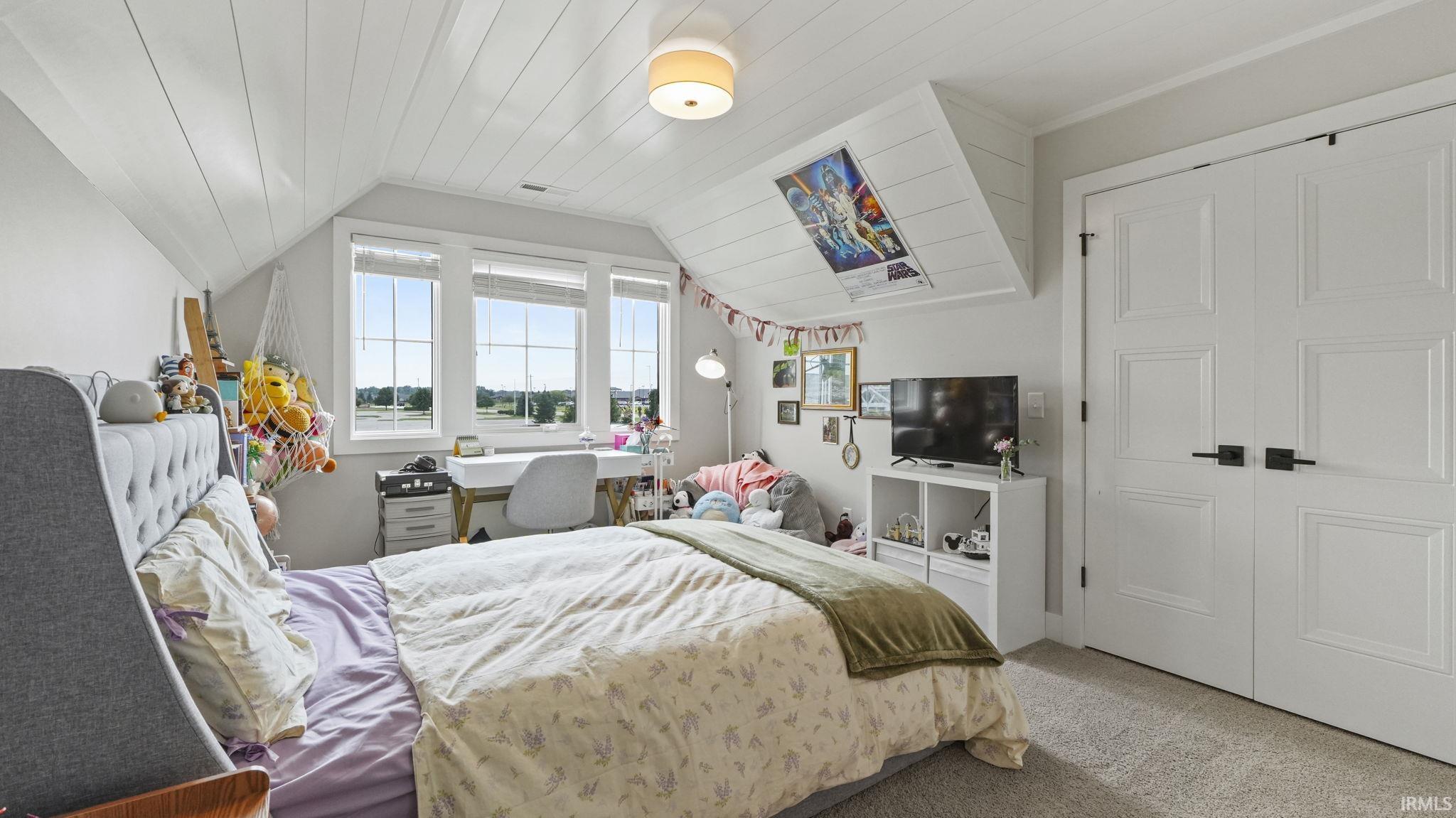 Fort Wayne, Indiana, 46814, United States, 5 Bedrooms Bedrooms, ,5 BathroomsBathrooms,Residential,For Sale,1988625