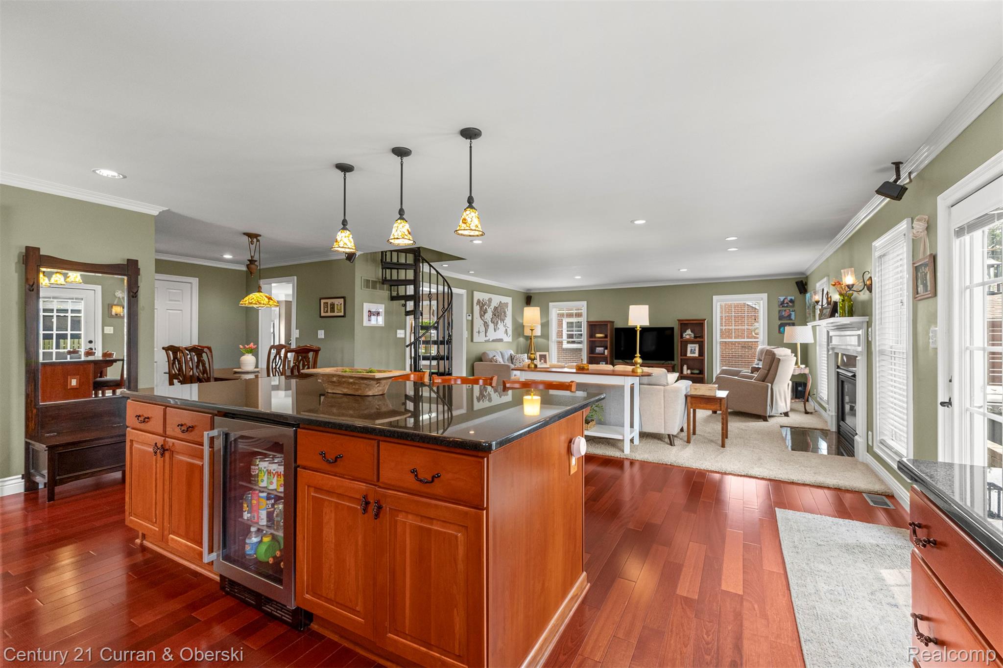 Allen Park, Michigan, 48101, United States, 4 Bedrooms Bedrooms, ,4 BathroomsBathrooms,Residential,For Sale,1982178