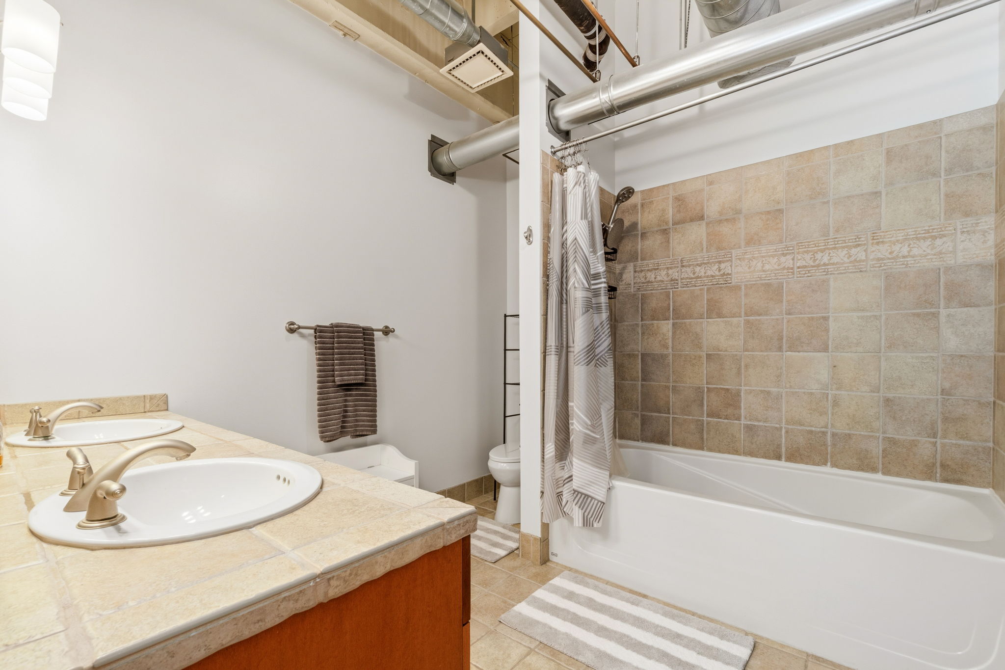  4th floor corner loft with historic character in LoDo - 物件實景