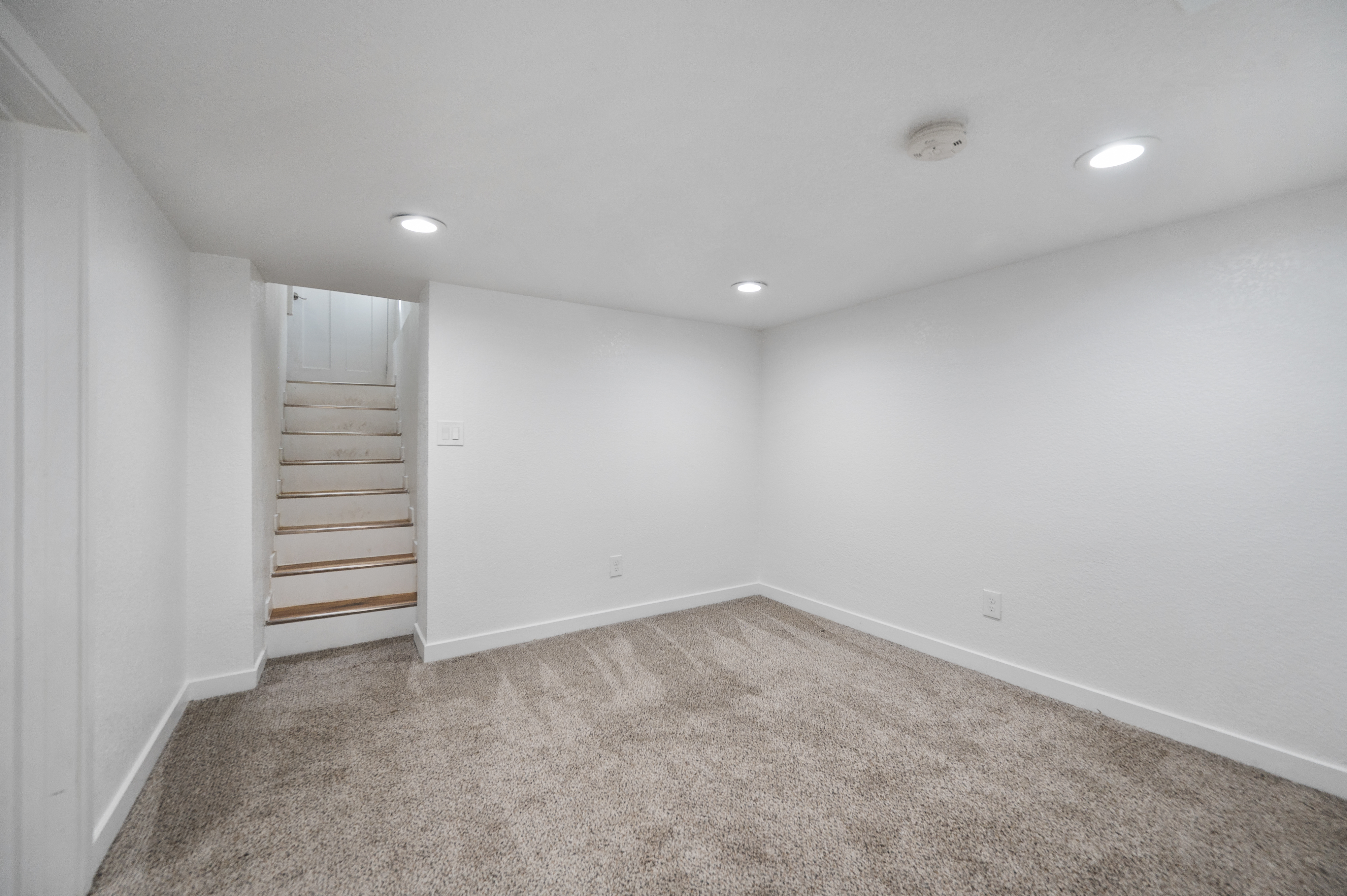  Fully Remodeled Two Bedroom - 物件實景