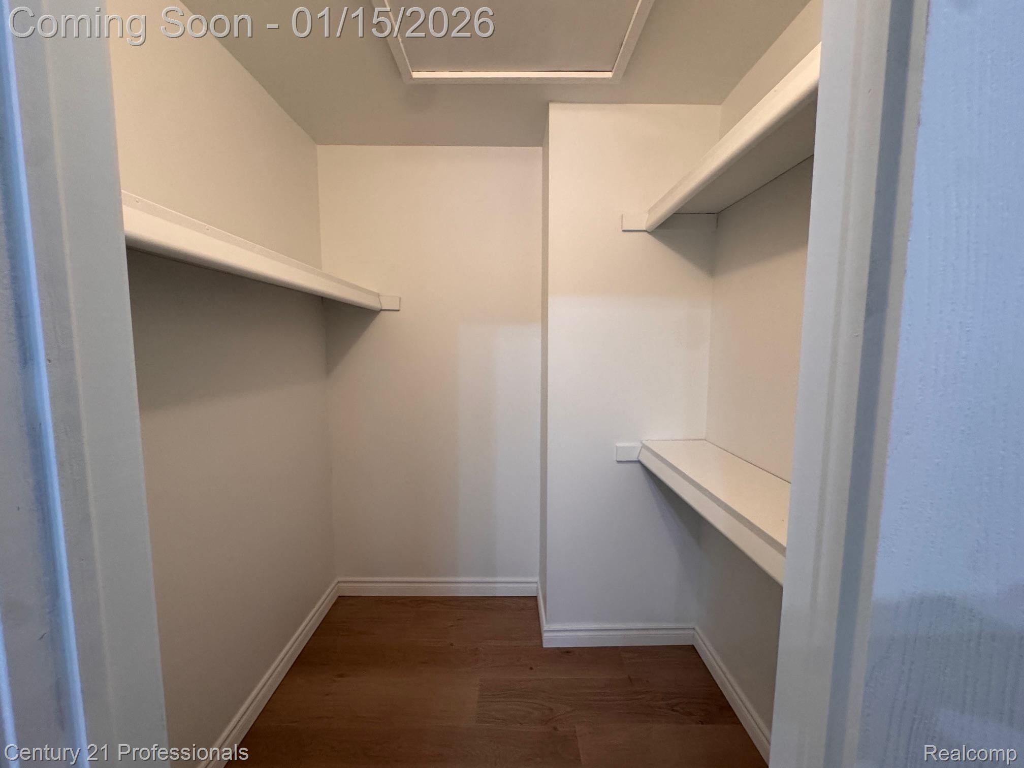 SterlingHeights, Michigan, 48310, United States, 3 Bedrooms Bedrooms, ,3 BathroomsBathrooms,Residential,For Sale,2010061