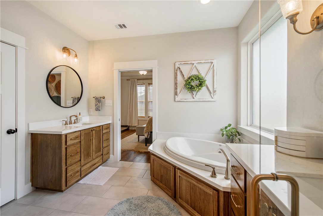 College Station, Texas, 77845, United States, 4 Bedrooms Bedrooms, ,3 BathroomsBathrooms,Residential,For Sale,1937242