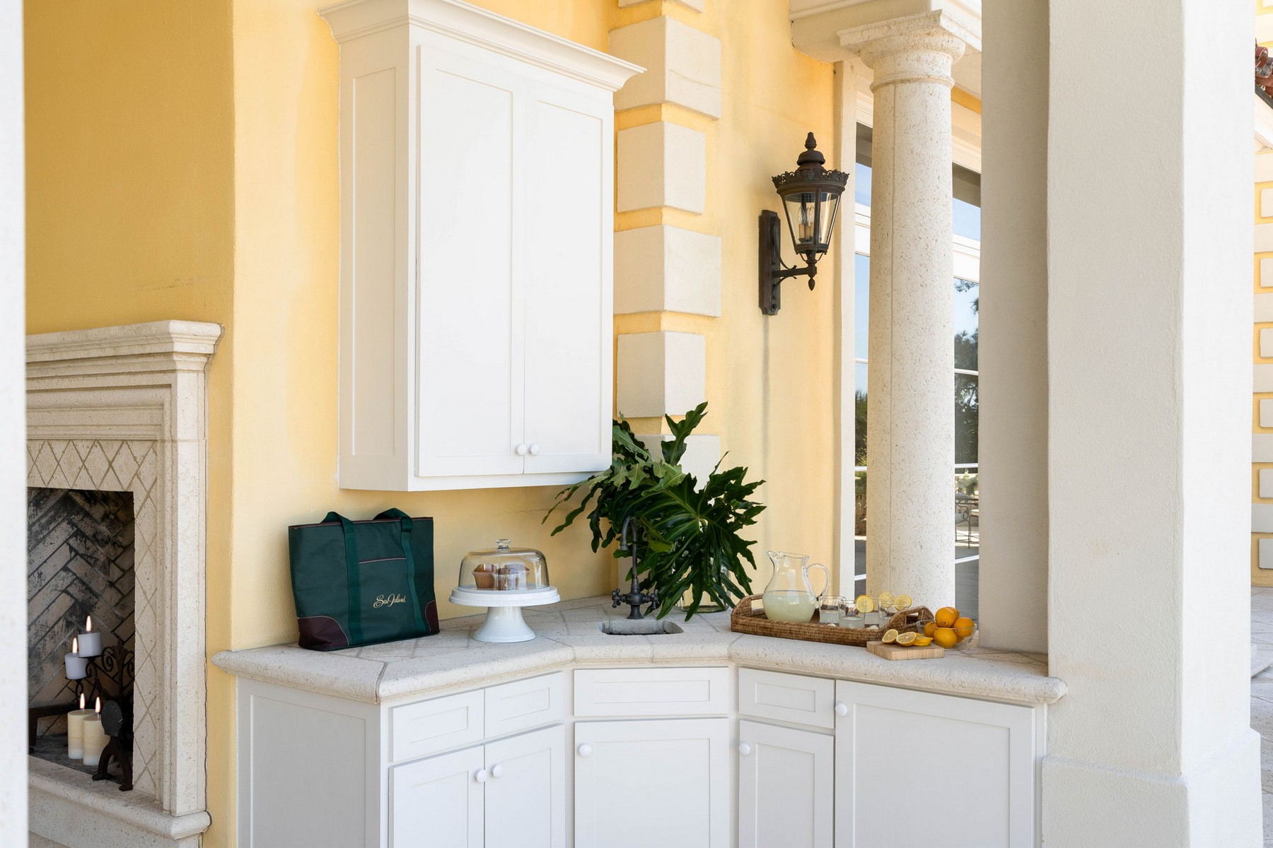  318 West 46th Street - 物件實景