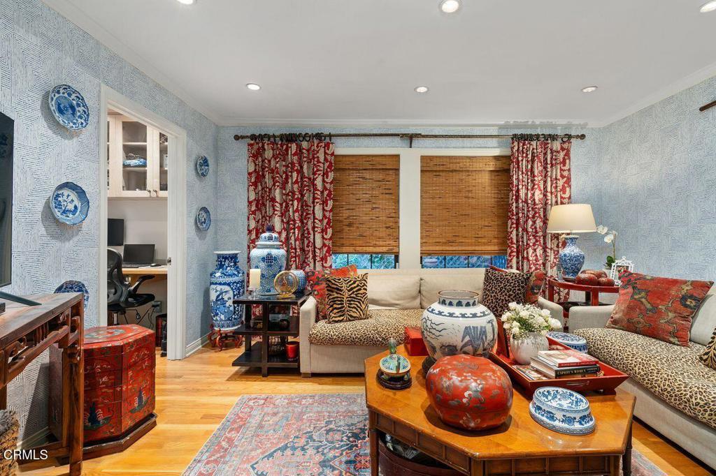 Pasadena, California, 91105, United States, 3 Bedrooms Bedrooms, ,2 BathroomsBathrooms,Residential,For Sale,1941777