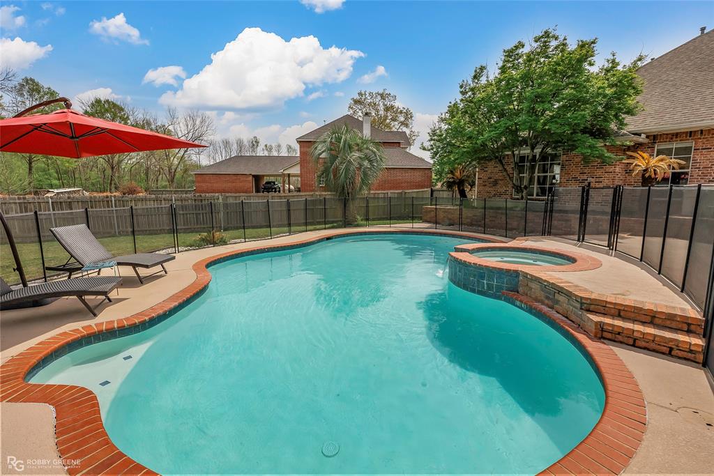 Bossier City, Louisiana, 71111, United States, 5 Bedrooms Bedrooms, ,4 BathroomsBathrooms,Residential,For Sale,1752674