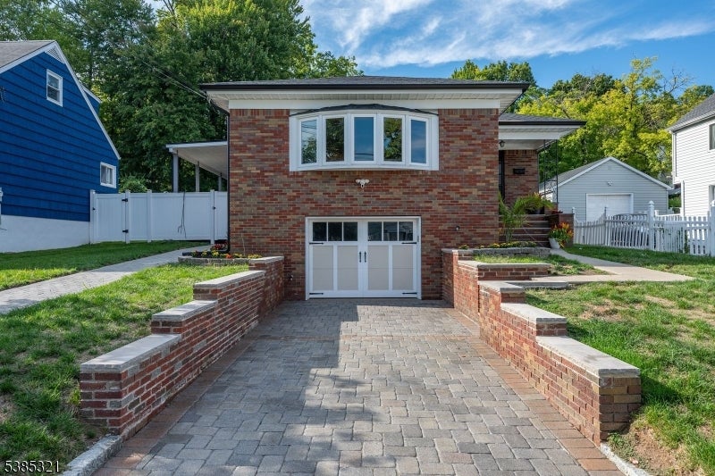 Paterson City, New Jersey, 07502, United States, 3 Bedrooms Bedrooms, ,3 BathroomsBathrooms,Residential,For Sale,1981357