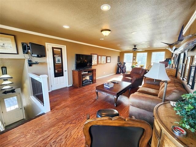 Cookson, Oklahoma, 74427, United States, 3 Bedrooms Bedrooms, ,2 BathroomsBathrooms,Residential,For Sale,2005296