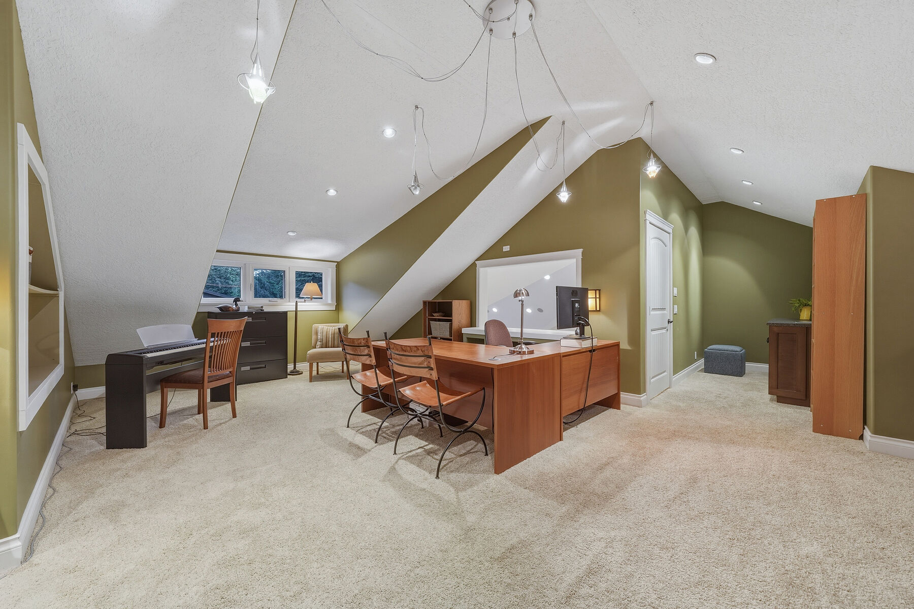  Fabulous Upscale Home - 物件實景