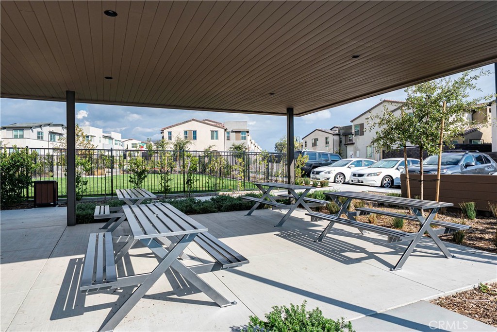 Fontana, California, 92336, United States, 4 Bedrooms Bedrooms, ,3 BathroomsBathrooms,Residential,For Sale,1995371