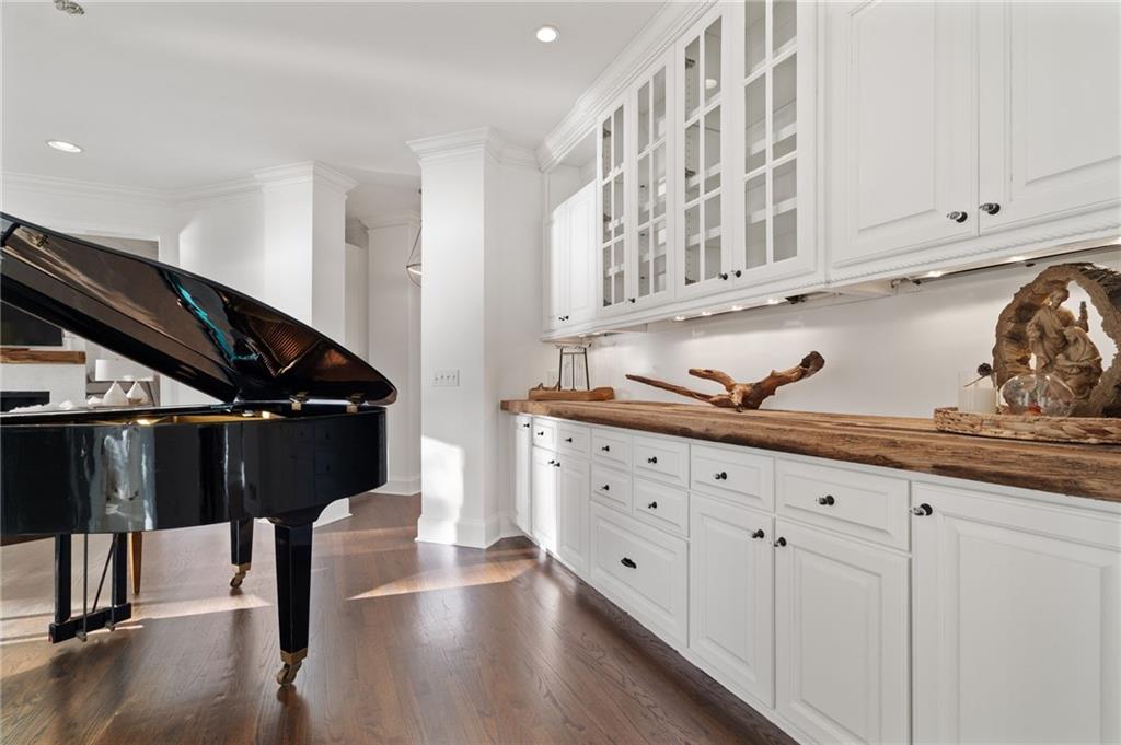 Big Canoe, Georgia, 30143, United States, 5 Bedrooms Bedrooms, ,6 BathroomsBathrooms,Residential,For Sale,1996415