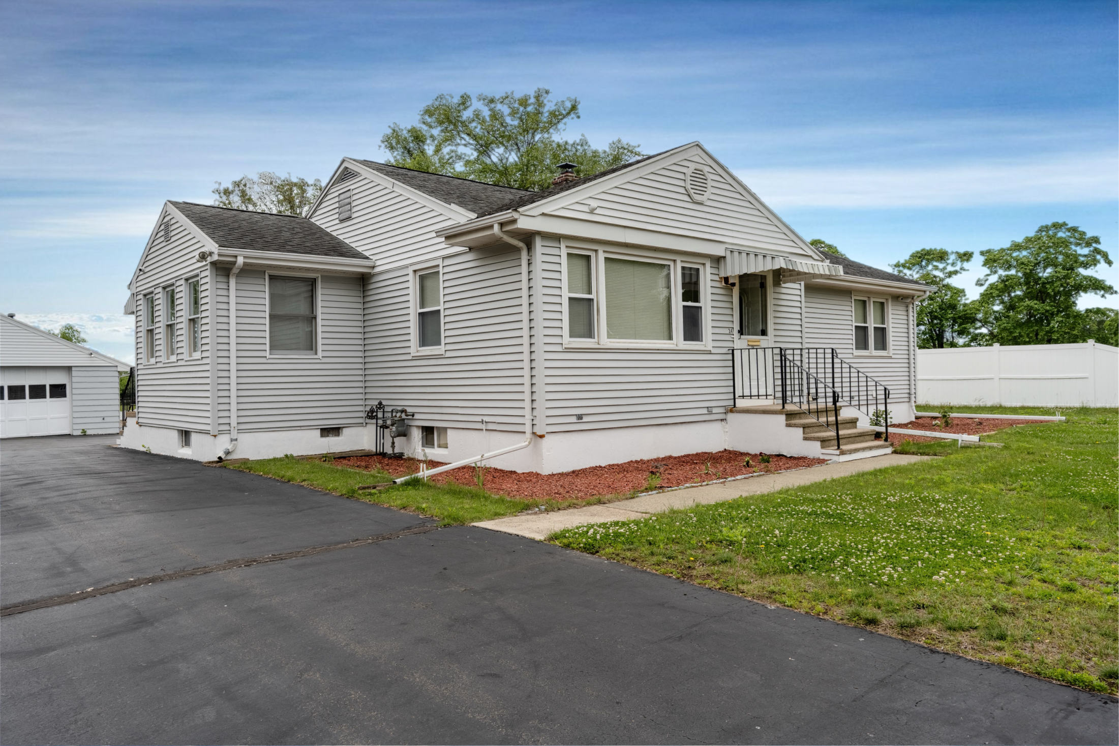 new haven, Connecticut, 06512, United States, 5 Bedrooms Bedrooms, ,3 BathroomsBathrooms,Residential,For Sale,1881778