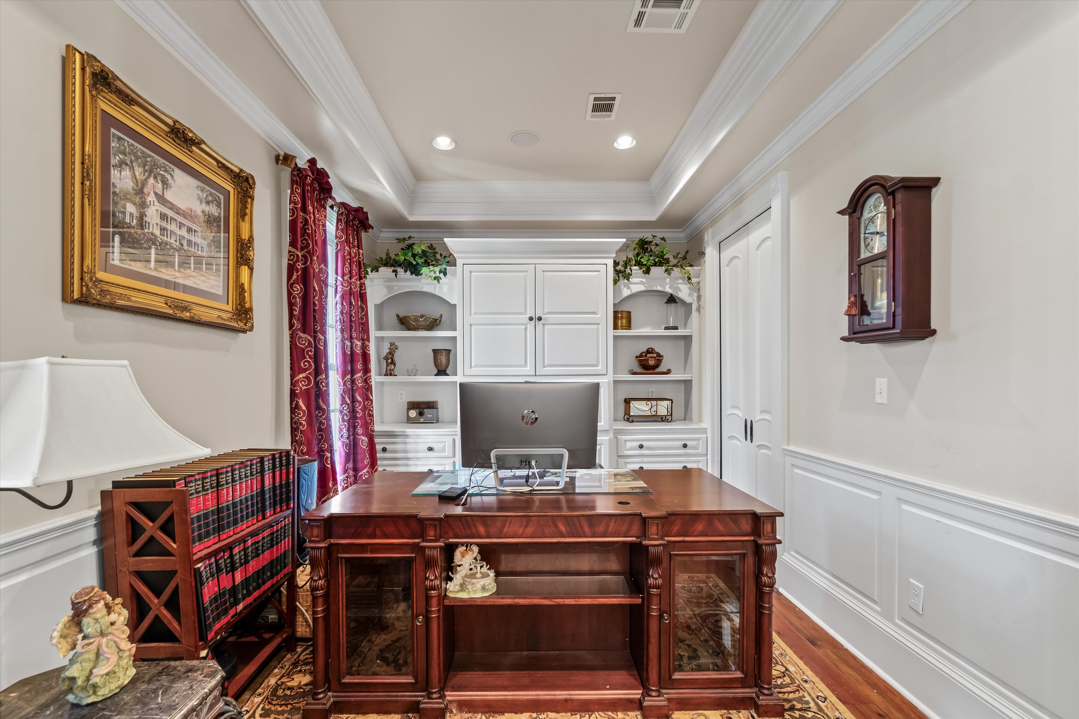 Baton Rouge, Louisiana, 70810, United States, 5 Bedrooms Bedrooms, ,6 BathroomsBathrooms,Residential,For Sale,2002046