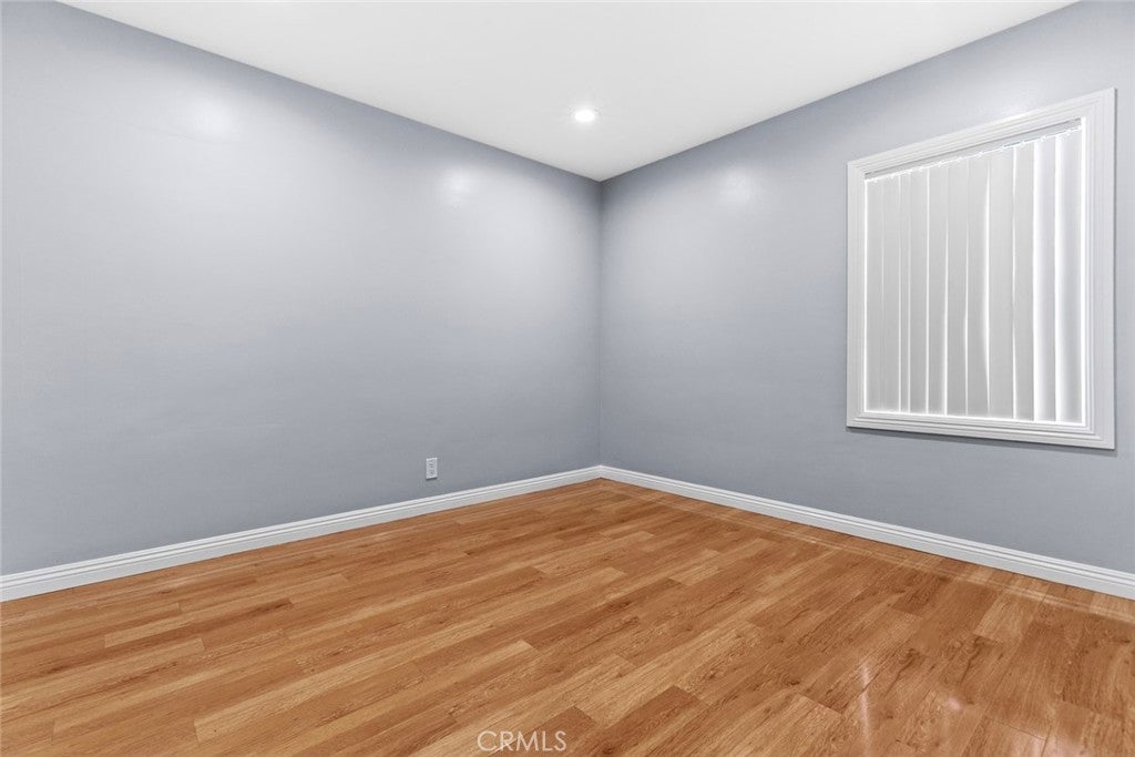 Sun Valley, California, 91352, United States, 5 Bedrooms Bedrooms, ,3 BathroomsBathrooms,Residential,For Sale,1987876