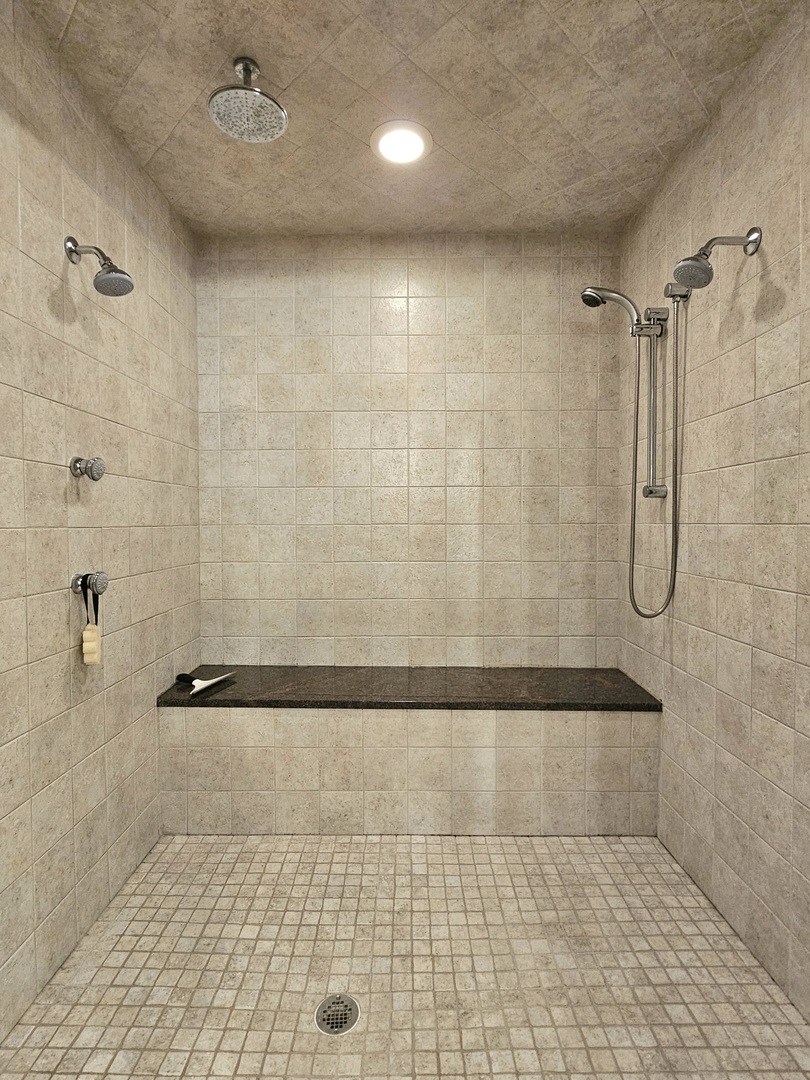 New Lenox, Illinois, 60451, United States, 6 Bedrooms Bedrooms, ,6 BathroomsBathrooms,Residential,For Sale,1810634