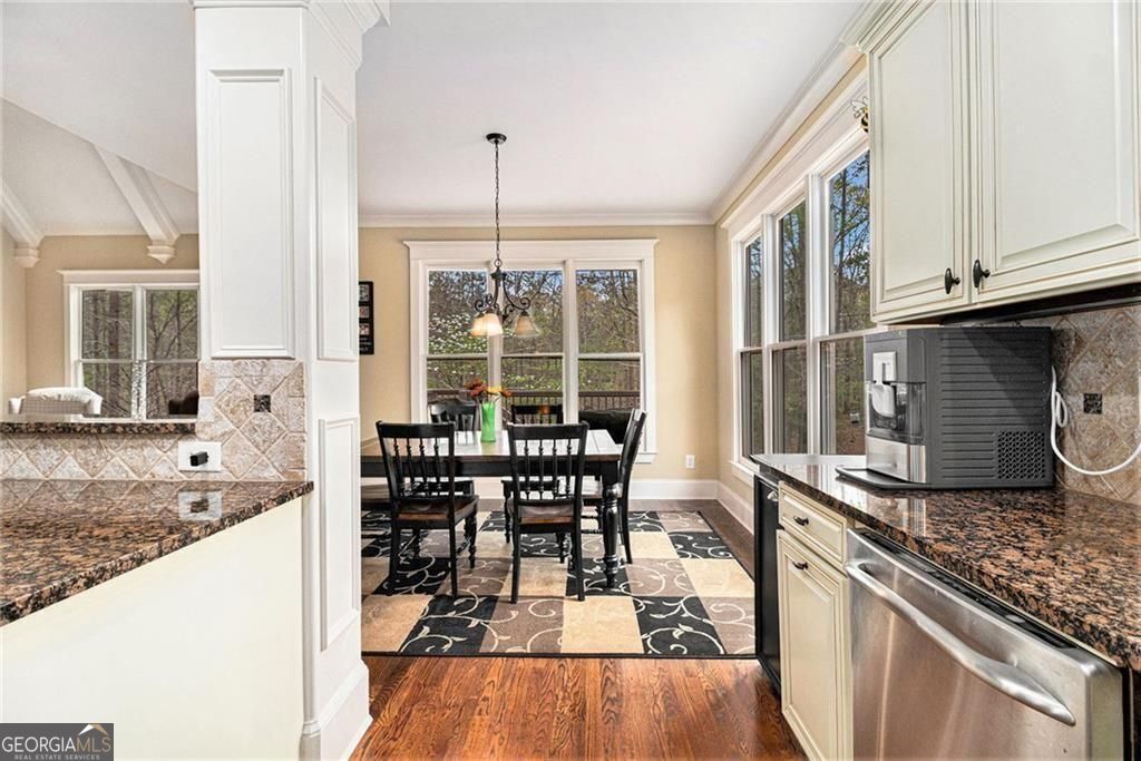 Douglasville, Georgia, 30135, United States, 5 Bedrooms Bedrooms, ,4 BathroomsBathrooms,Residential,For Sale,1886853