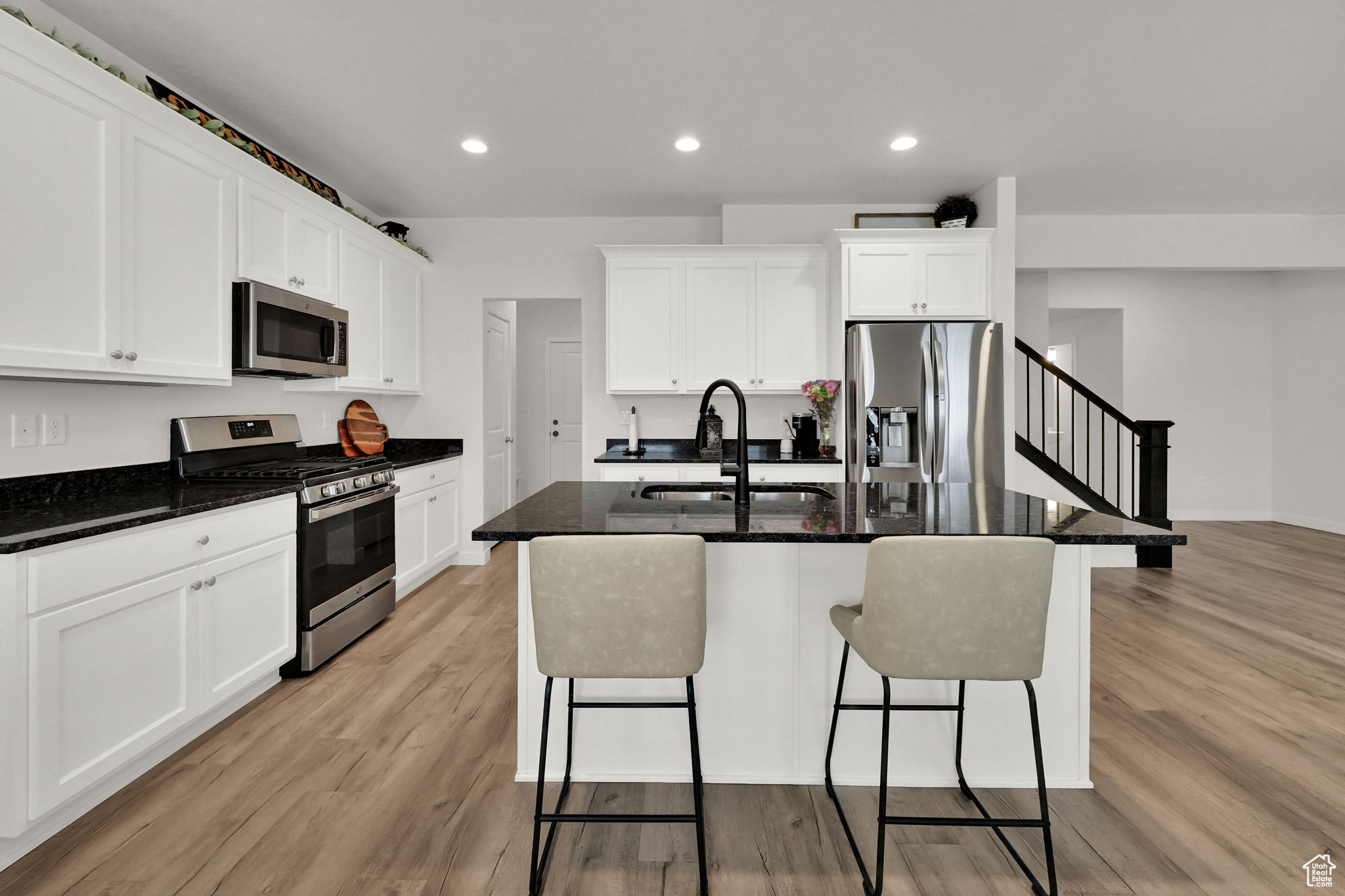 West Haven, Utah, 84401, United States, 3 Bedrooms Bedrooms, ,3 BathroomsBathrooms,Residential,For Sale,1956973