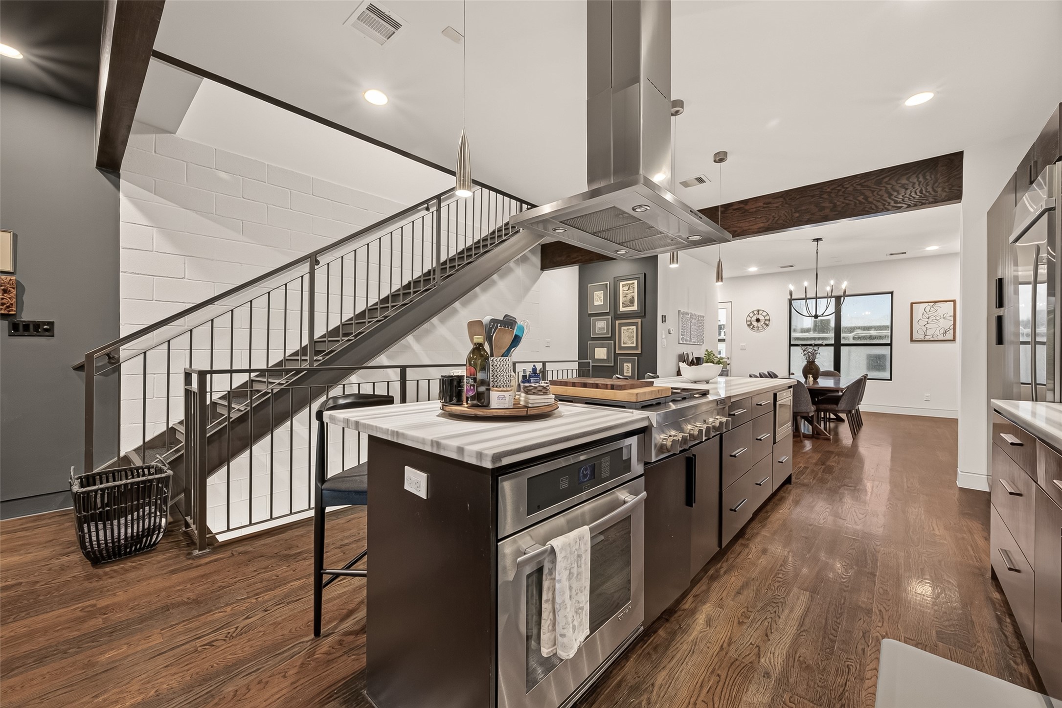 1613 Vermont Street B - 物件實景