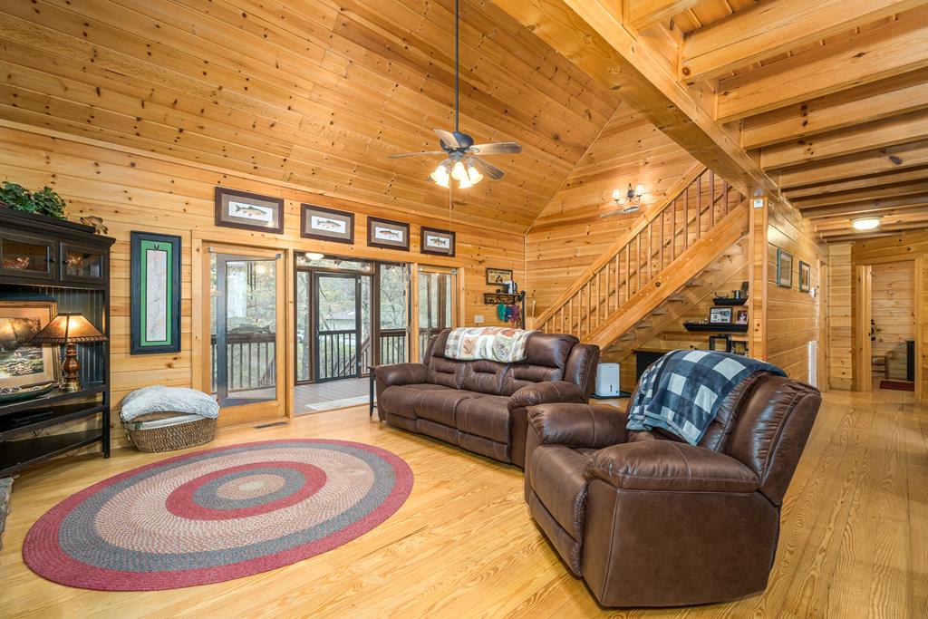 Ellijay, Georgia, 30540, United States, 3 Bedrooms Bedrooms, ,2 BathroomsBathrooms,Residential,For Sale,1972067