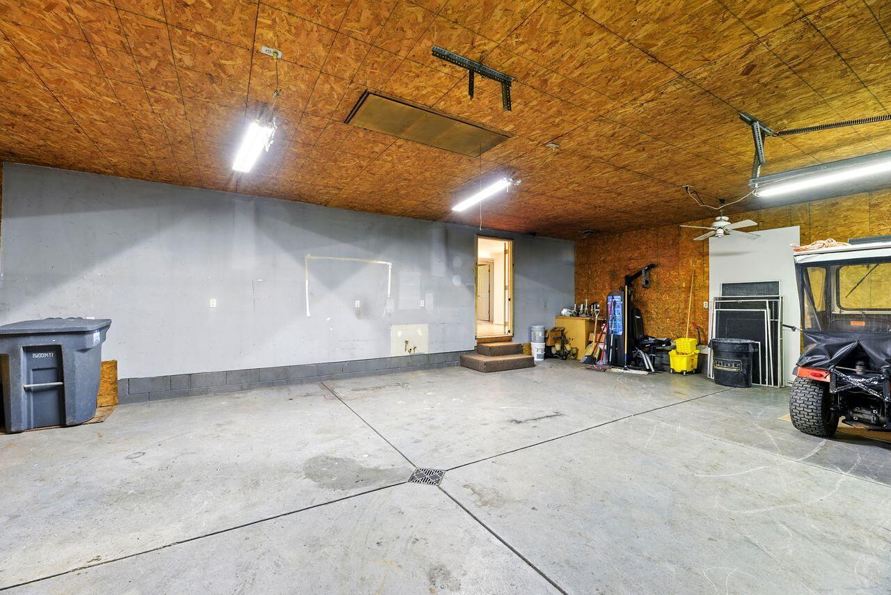 Three Oaks, Michigan, 49128, United States, 3 Bedrooms Bedrooms, ,2 BathroomsBathrooms,Residential,For Sale,1806121