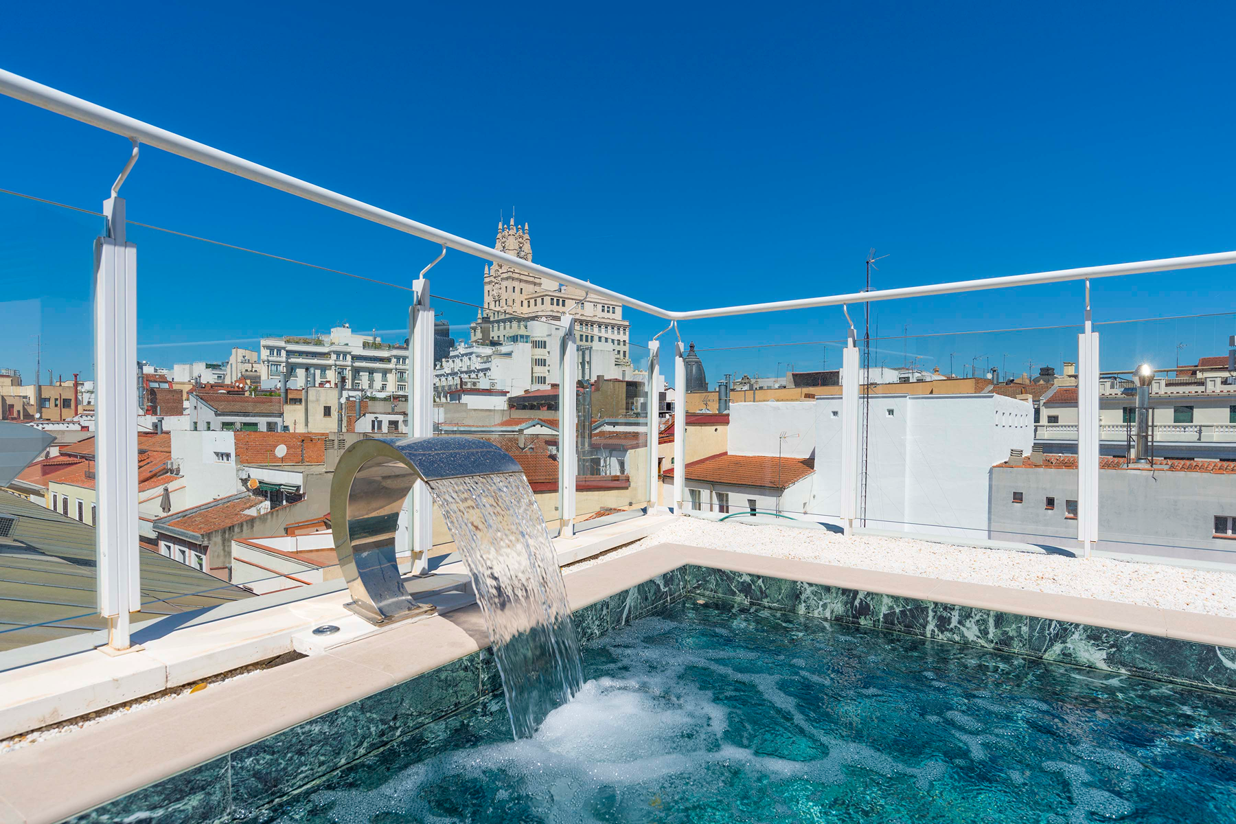  Modern flat with rooftop and pool in the heart of Madrid - 物件實景