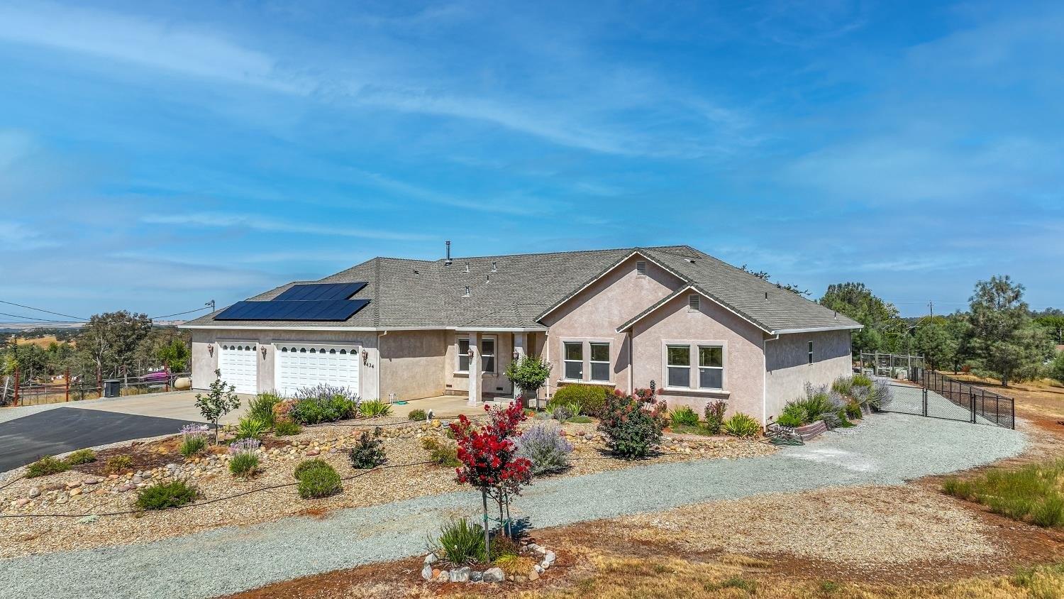 Valley Springs, California, 95252, United States, 3 Bedrooms Bedrooms, ,4 BathroomsBathrooms,Residential,For Sale,1981868