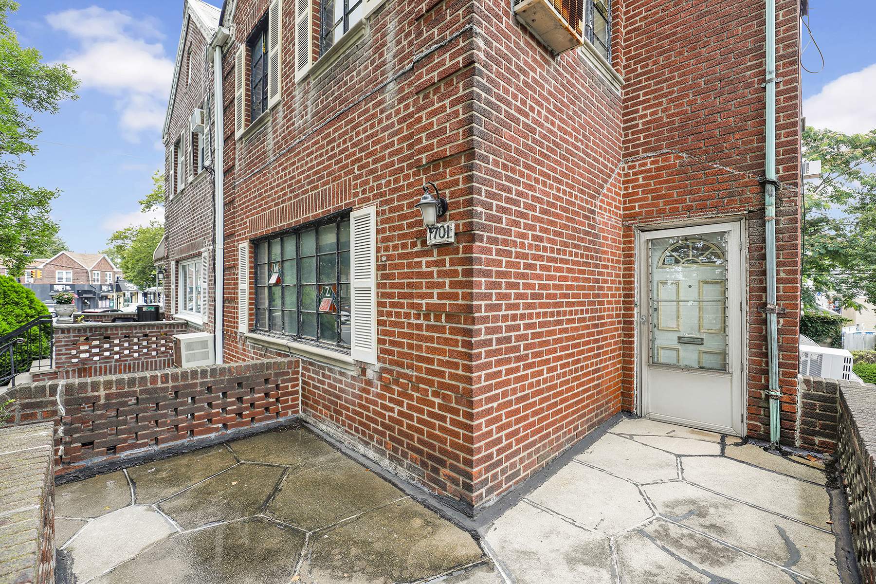 Brooklyn, New York, 11229, United States, 4 Bedrooms Bedrooms, ,3 BathroomsBathrooms,Residential,For Sale,1895272