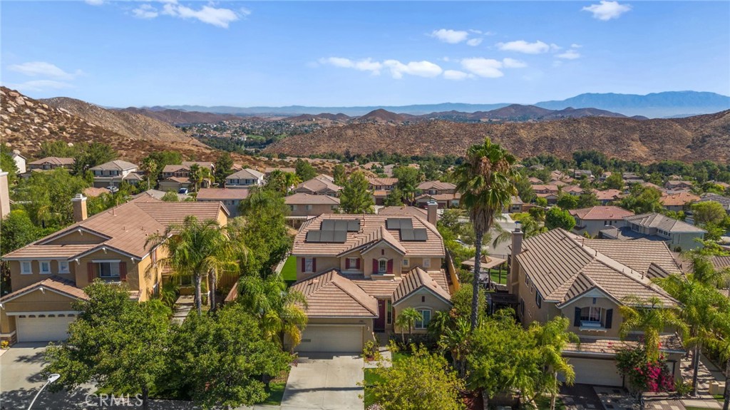 Lake Elsinore, California, 92532, United States, 5 Bedrooms Bedrooms, ,4 BathroomsBathrooms,Residential,For Sale,1989884