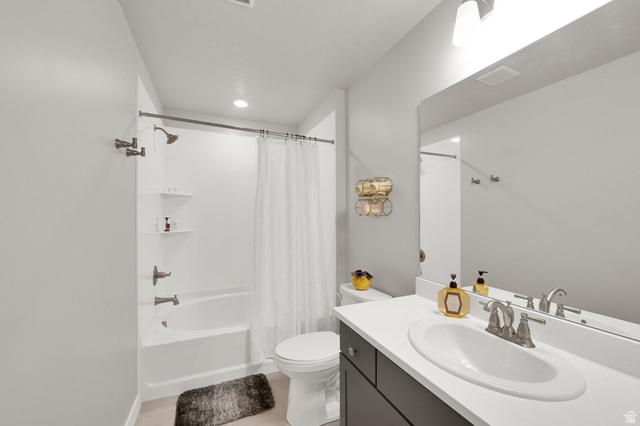 South Jordan, Utah, 84009, United States, 3 Bedrooms Bedrooms, ,3 BathroomsBathrooms,Residential,For Sale,2005216