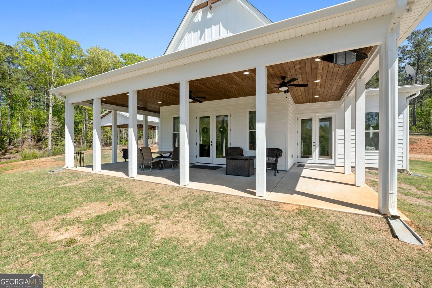 Flovilla, Georgia, 30216, United States, 4 Bedrooms Bedrooms, ,4 BathroomsBathrooms,Residential,For Sale,1859112