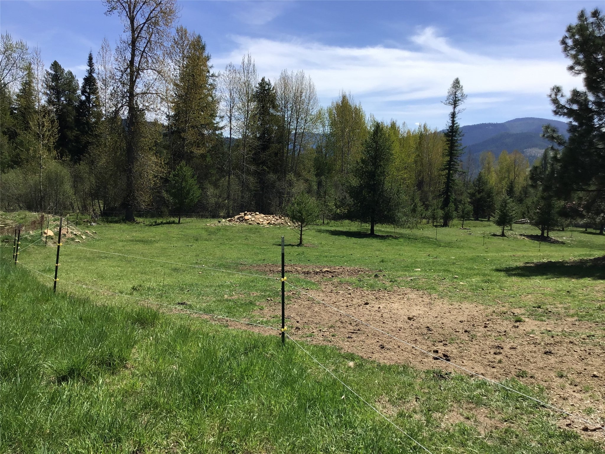 De Borgia, Montana, 59830, United States, 2 Bedrooms Bedrooms, ,1 BathroomBathrooms,Residential,For Sale,1806179