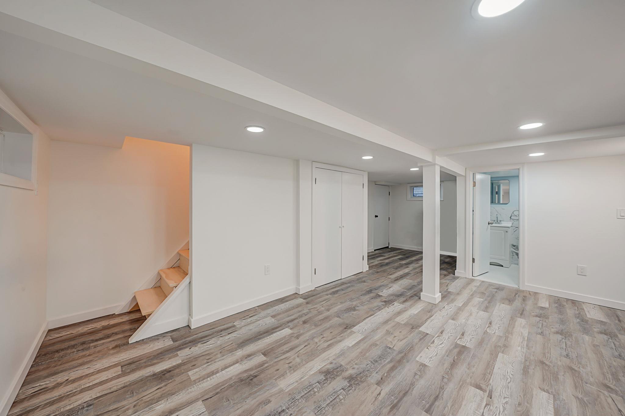 Valley Stream, New York, 11580, United States, 4 Bedrooms Bedrooms, ,2 BathroomsBathrooms,Residential,For Sale,1700084