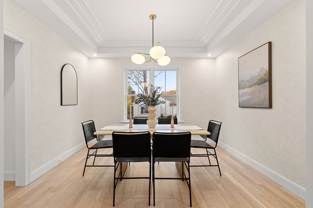 Reading, Massachusetts, 01867, United States, 4 Bedrooms Bedrooms, ,5 BathroomsBathrooms,Residential,For Sale,1988316