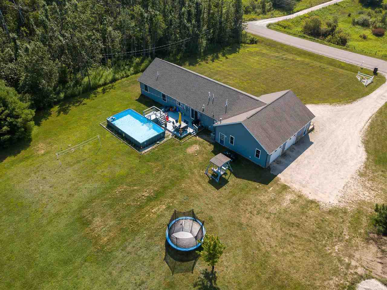 Petoskey, Michigan, 49770, United States, 4 Bedrooms Bedrooms, ,2 BathroomsBathrooms,Residential,For Sale,1925447