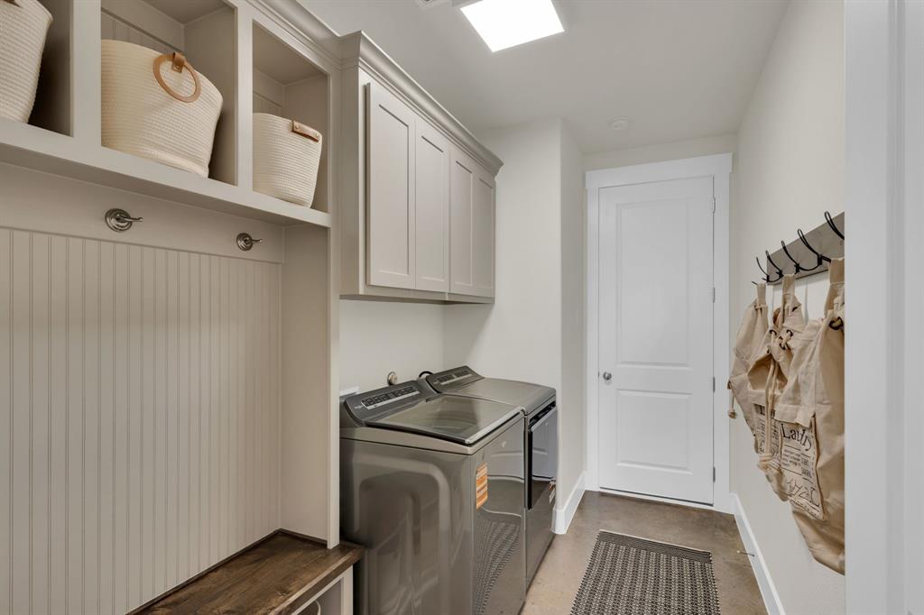 Waxahachie, Texas, 75167, United States, 4 Bedrooms Bedrooms, ,2 BathroomsBathrooms,Residential,For Sale,1975202