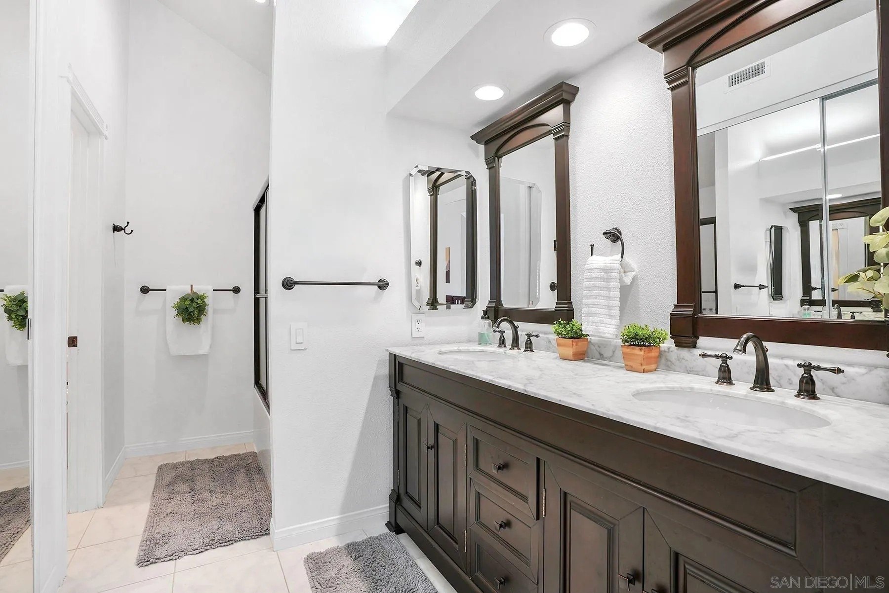 Chula Vista, California, 91913, United States, 3 Bedrooms Bedrooms, ,3 BathroomsBathrooms,Residential,For Sale,1890929