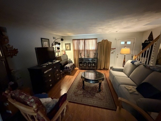 Tewksbury, Massachusetts, 01876, United States, 2 Bedrooms Bedrooms, ,2 BathroomsBathrooms,Residential,For Sale,2048183