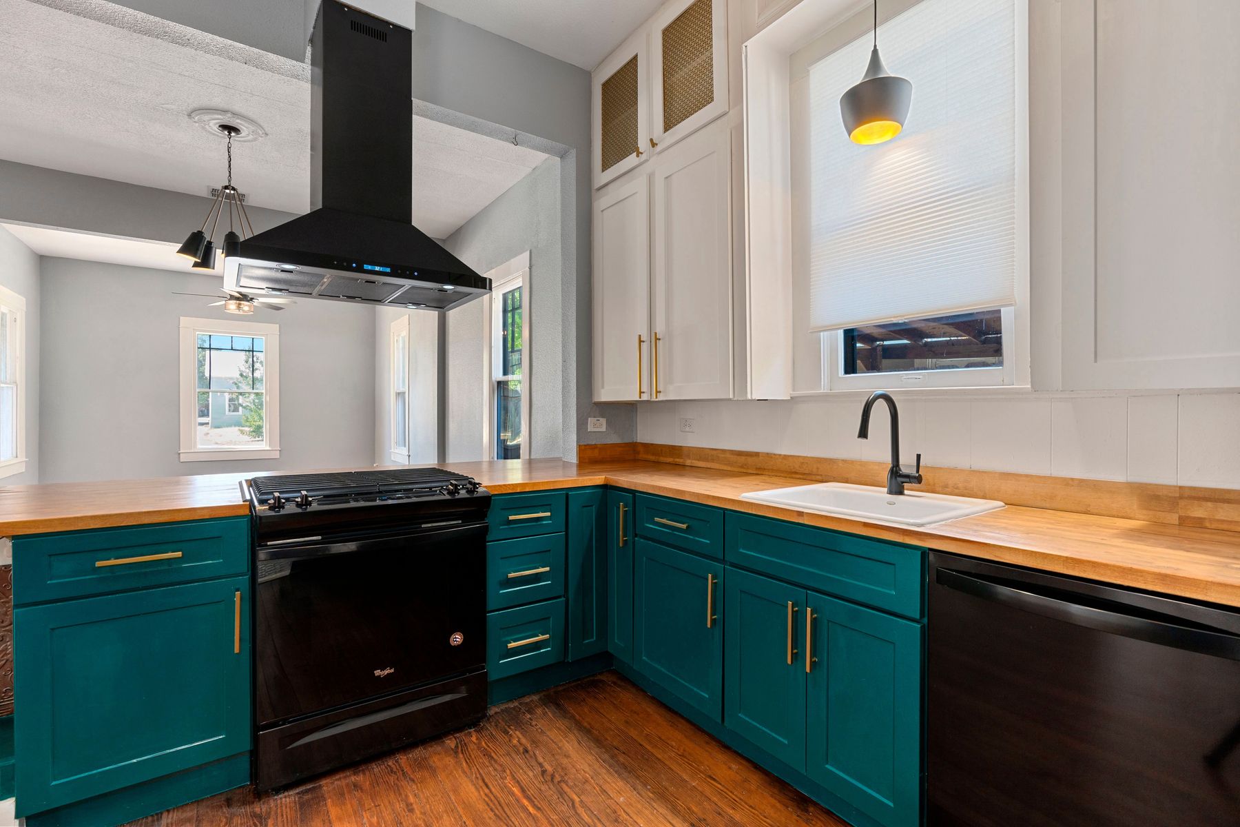  Charming Folk Victorian in Dignowity Hill - 物件實景